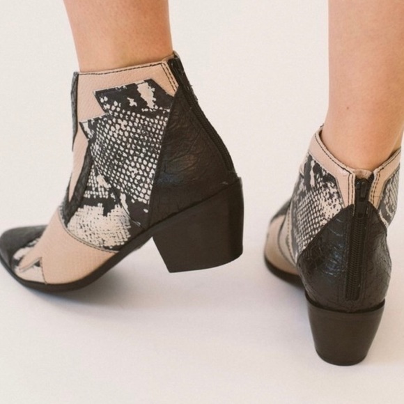 Amuse Society x Matisse Last Call Leather Western Snakeskin Booties - Picture 2 of 5